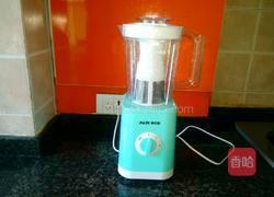 葡萄奶昔的做法图解2