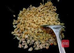 萝卜干炒肉的做法图解5