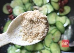 香肠炒青瓜的做法图解7