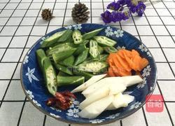 五彩秋葵的做法图解2