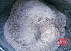 酥脆葱油饼的做法图解1