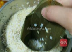 蛋黄肉粽的做法图解12