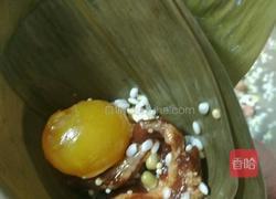 蛋黄肉粽的做法图解20