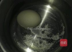 水煮蛋的做法图解2