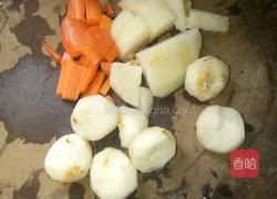 马蹄雪梨胡萝卜糖水的做法图解1