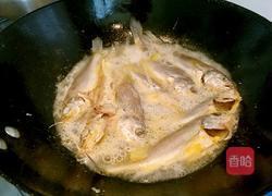 咸菜炖黄鱼的做法图解5
