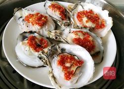 蒜蓉粉丝蒸生蚝的做法图解4