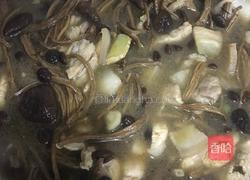 茶树菇五花肉的做法图解3