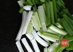 香焖翘白鱼的做法图解2