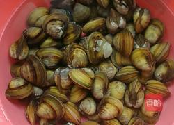 炒蚬的做法图解1