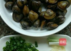 炒蚬的做法图解2