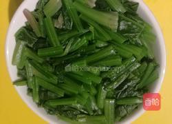 颗粒花生酱拌菠菜的做法图解2