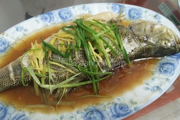 清蒸鲈鱼