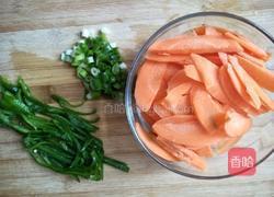 炝胡萝卜片的做法图解3