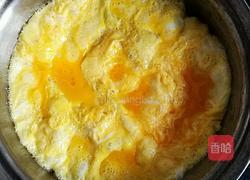 火腿鸡蛋生菜三明治的做法图解2