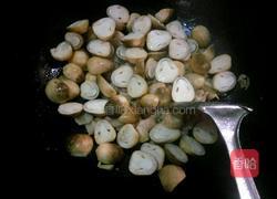 草菇炒肉的做法图解6