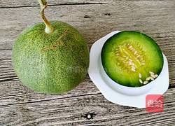 甜瓜冰棍的做法图解1