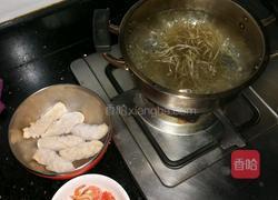 自创酸辣薯粉的做法图解3