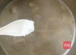 板栗煲鸡汤的做法图解10