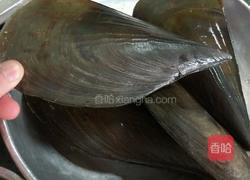 蒜蓉粉丝蒸带子的做法图解1