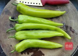 虎皮辣椒的做法图解1