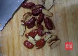 银耳莲子红枣羹的做法图解5