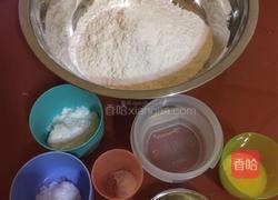 椰香小面包的做法图解1