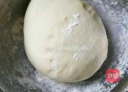 烫面韭菜饼的做法图解1