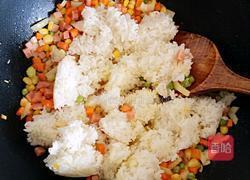 时蔬炒饭的做法图解5