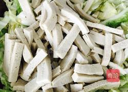 卷心菜清炒冻豆腐的做法图解8