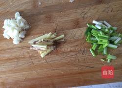 辣椒炒腐竹的做法图解3