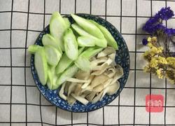 丝瓜平菇素汤的做法图解1