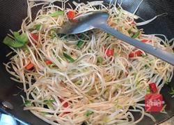 清炒豆芽的做法图解3