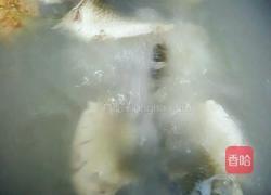 白鲫鱼粥的做法图解3