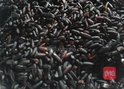 黑糯米粥的做法图解1