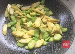素炒玉米笋蚕豆的做法图解7