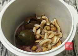 罗汉果海底椰瘦肉汤的做法图解6