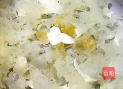 枇杷银耳百合羹的做法图解5