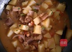 番茄土豆炖牛腩的做法图解3