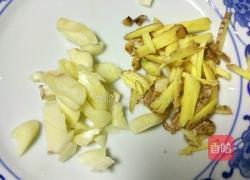 爆煸四季豆的做法图解1