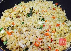 海苔粉松子仁鳗鱼炒饭的做法图解10