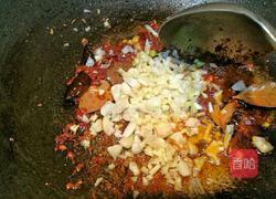 夜市烧烤之麻辣田螺的做法图解3