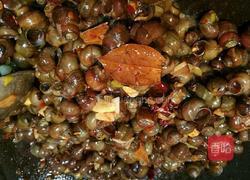 夜市烧烤之麻辣田螺的做法图解4