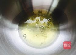 抹茶旋风蛋糕卷的做法图解1