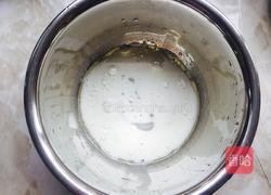 抹茶旋风蛋糕卷的做法图解4