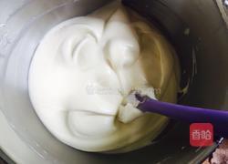 抹茶旋风蛋糕卷的做法图解13