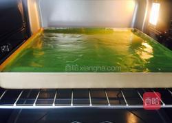 抹茶旋风蛋糕卷的做法图解23