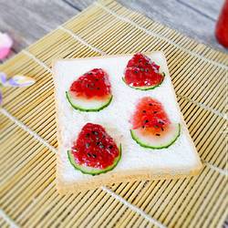 西瓜果酱土司片的做法[图]