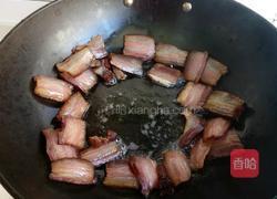 杏鲍菇炒腊肉的做法图解6