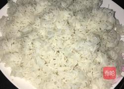 虾仁叉烧菜心蛋炒饭的做法图解1